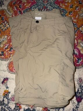 Columbia Tan Outdoor Cargo Pants